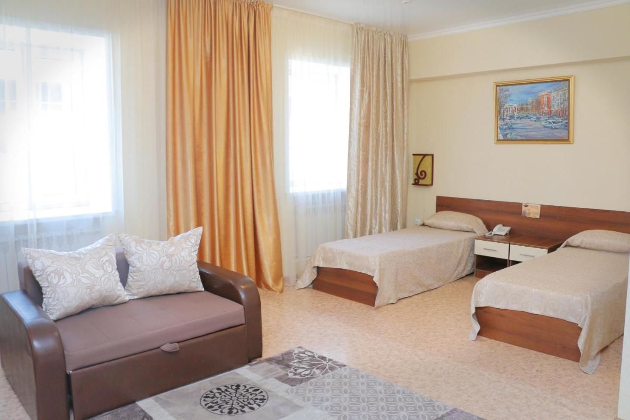 Отель Hotel Zumrat Караганда-5