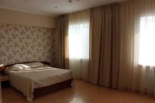 Отель Hotel Zumrat Караганда Стандартный двухместный номер с 1 кроватью-2